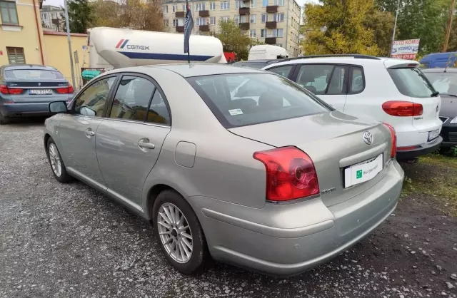 TOYOTA Avensis 2.0 D-4D (116 KM)