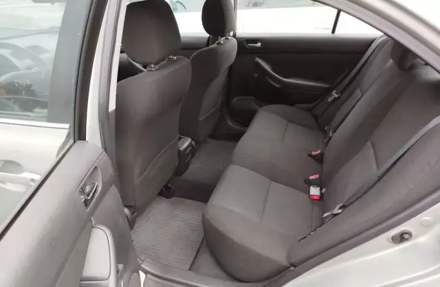 TOYOTA Avensis 2.0 D-4D (116 KM)