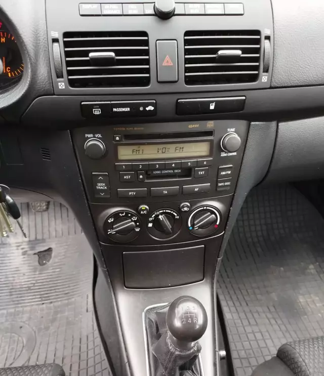 TOYOTA Avensis 2.0 D-4D (116 KM)