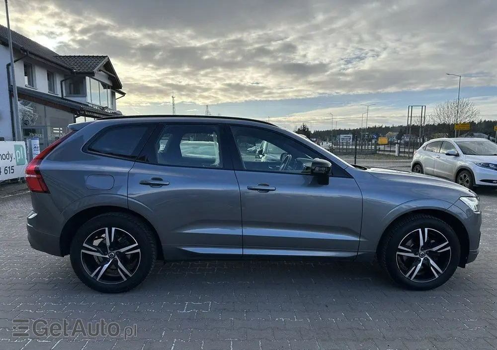 VOLVO XC 60 D4 R-Design
