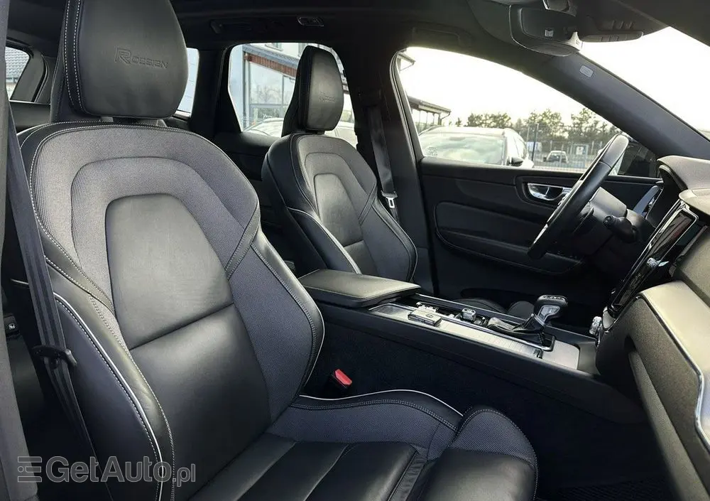 VOLVO XC 60 D4 R-Design