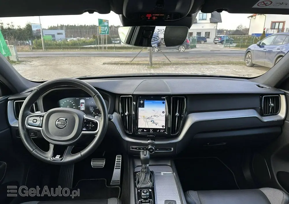 VOLVO XC 60 D4 R-Design