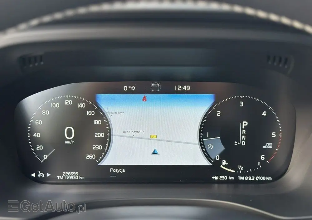 VOLVO XC 60 D4 R-Design