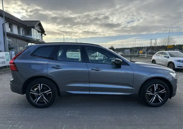 VOLVO XC 60 D4 R-Design