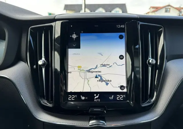 VOLVO XC 60 D4 R-Design