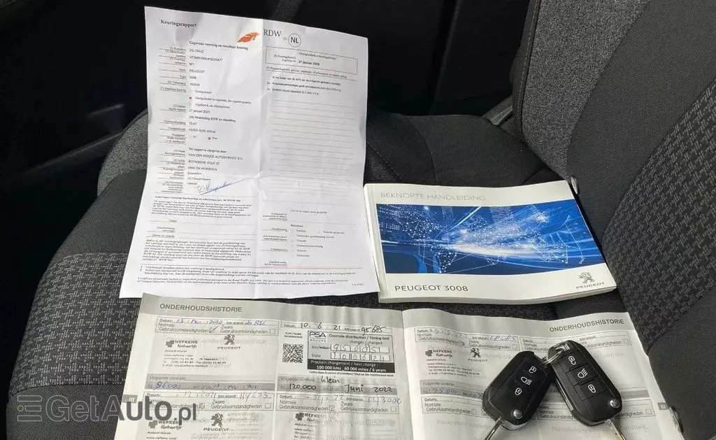 PEUGEOT 3008 