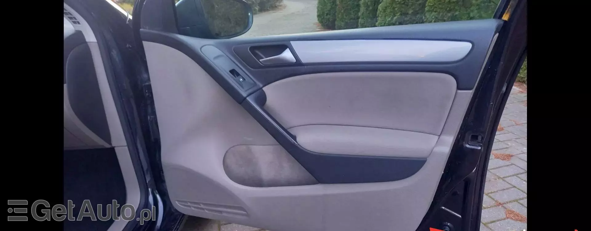 VOLKSWAGEN Golf 1.6 TDI (105 KM)