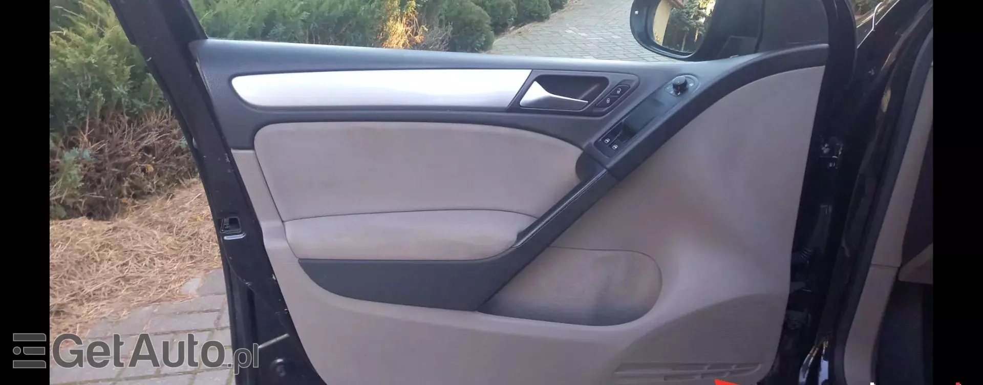 VOLKSWAGEN Golf 1.6 TDI (105 KM)