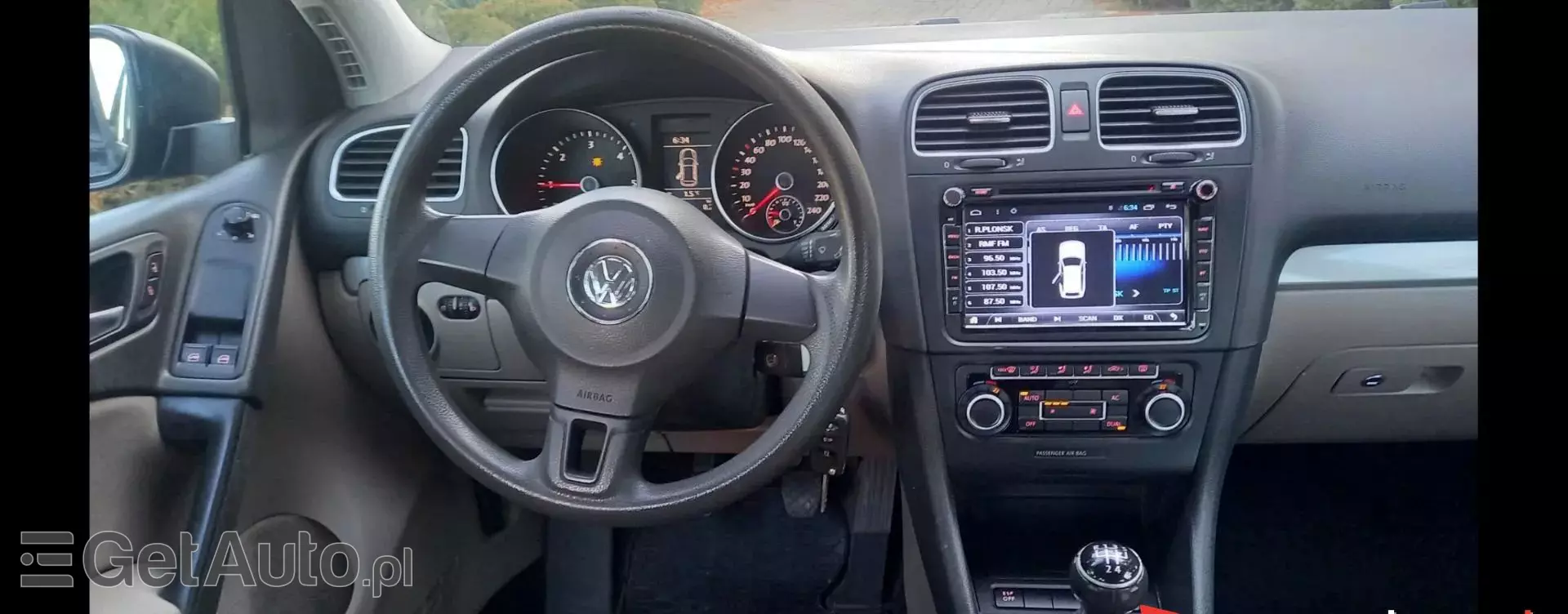 VOLKSWAGEN Golf 1.6 TDI (105 KM)