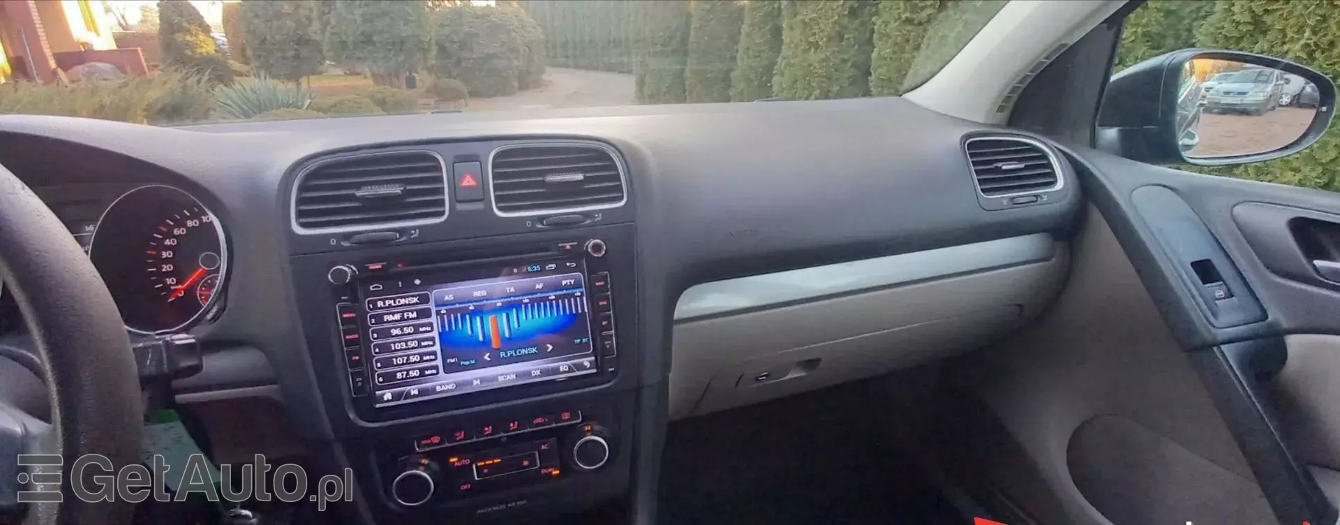 VOLKSWAGEN Golf 1.6 TDI (105 KM)