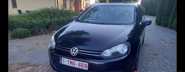 VOLKSWAGEN Golf 1.6 TDI (105 KM)