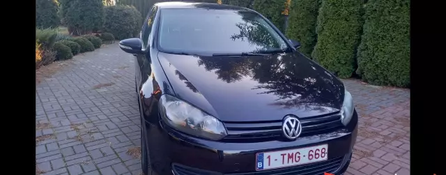 VOLKSWAGEN Golf 1.6 TDI (105 KM)