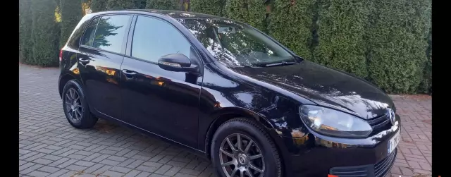 VOLKSWAGEN Golf 1.6 TDI (105 KM)