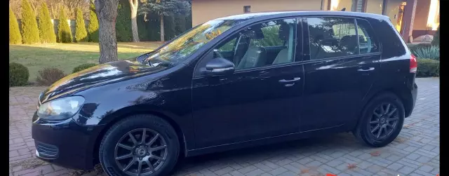 VOLKSWAGEN Golf 1.6 TDI (105 KM)