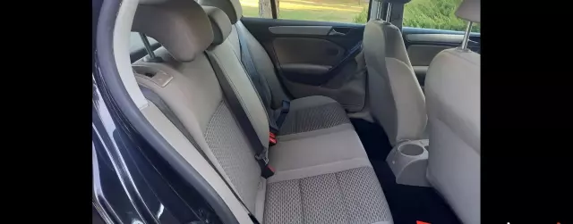 VOLKSWAGEN Golf 1.6 TDI (105 KM)
