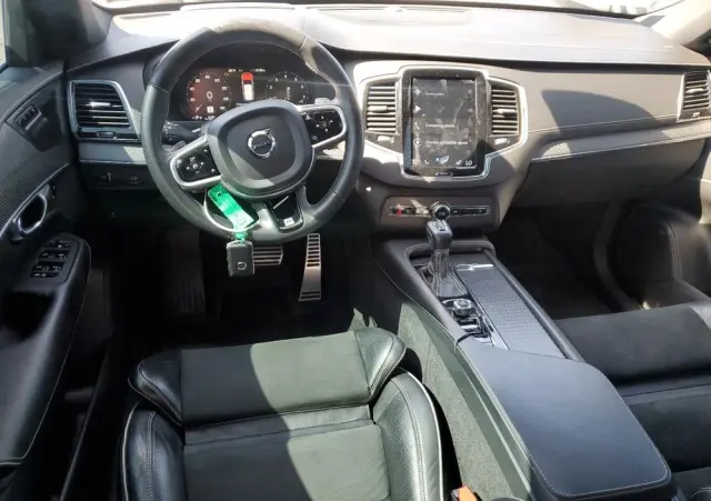 VOLVO XC 90 T6 AWD Geartronic RDesign