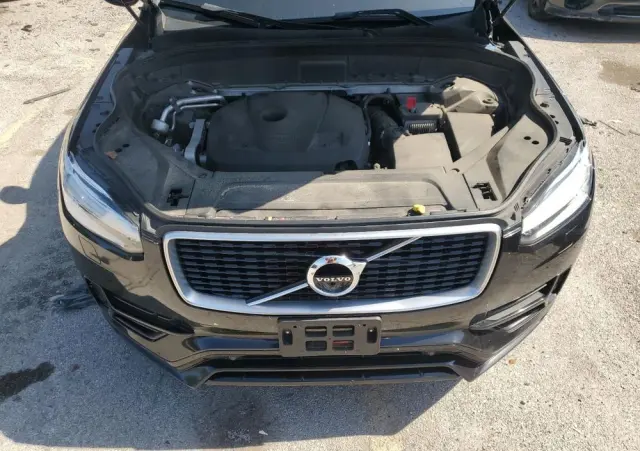 VOLVO XC 90 T6 AWD Geartronic RDesign