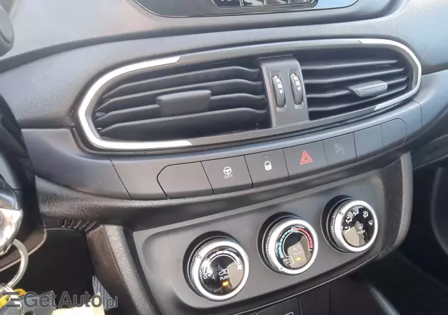 FIAT Tipo 1.4 16v Easy EU6d