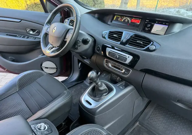 RENAULT Scenic Energy TCe 115 S&S Xmod Bose Edition