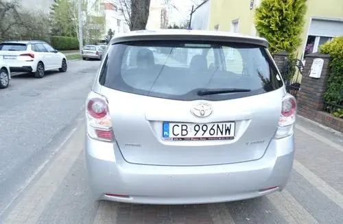 TOYOTA Verso 