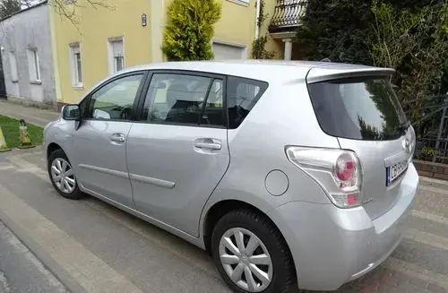 TOYOTA Verso 