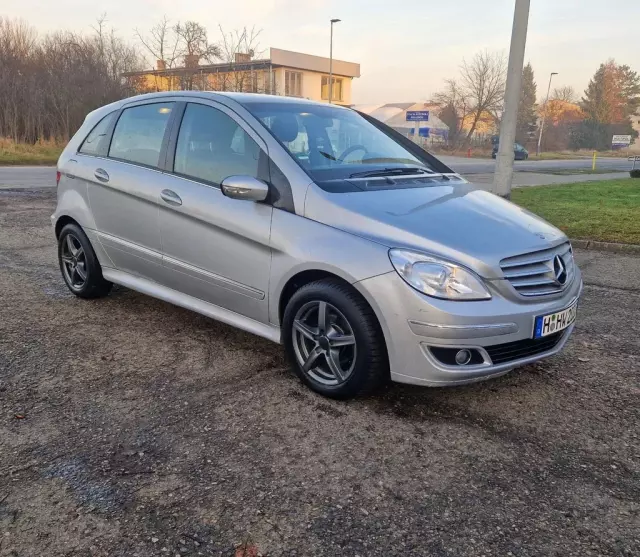 MERCEDES-BENZ Klasa B 