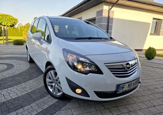 OPEL Meriva 