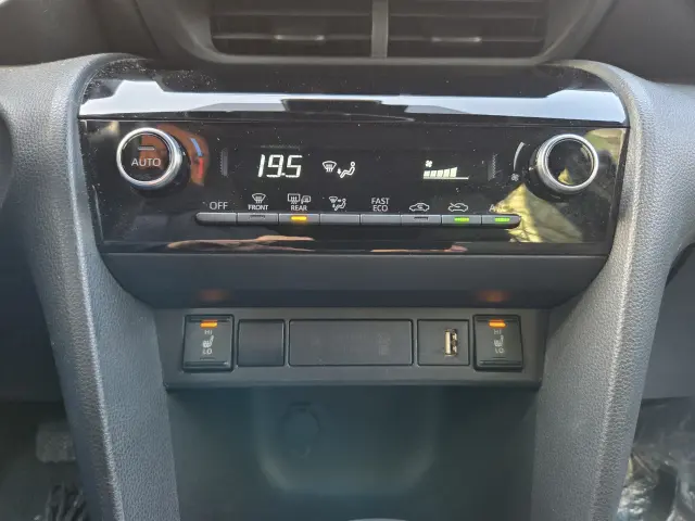 TOYOTA Yaris Cross Comfort e-CVT