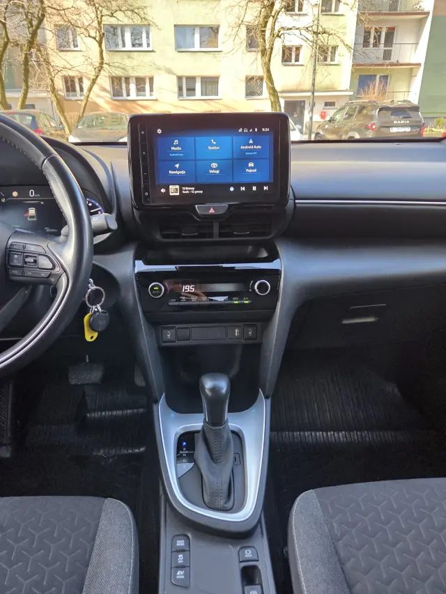 TOYOTA Yaris Cross Comfort e-CVT