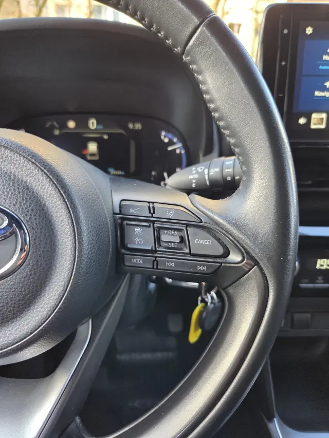 TOYOTA Yaris Cross Comfort e-CVT