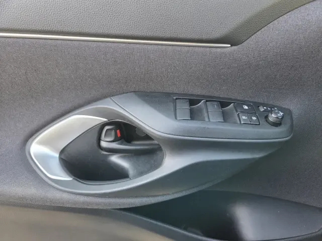 TOYOTA Yaris Cross Comfort e-CVT