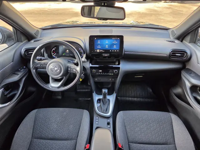 TOYOTA Yaris Cross Comfort e-CVT