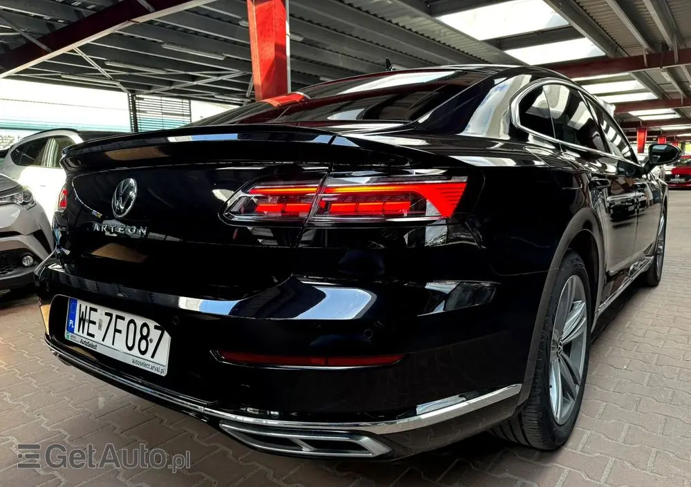 VOLKSWAGEN Arteon 2.0 TSI R-Line DSG