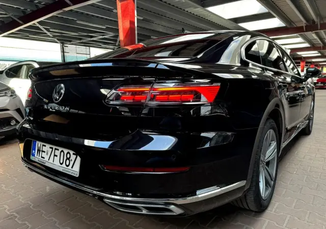 VOLKSWAGEN Arteon 2.0 TSI R-Line DSG