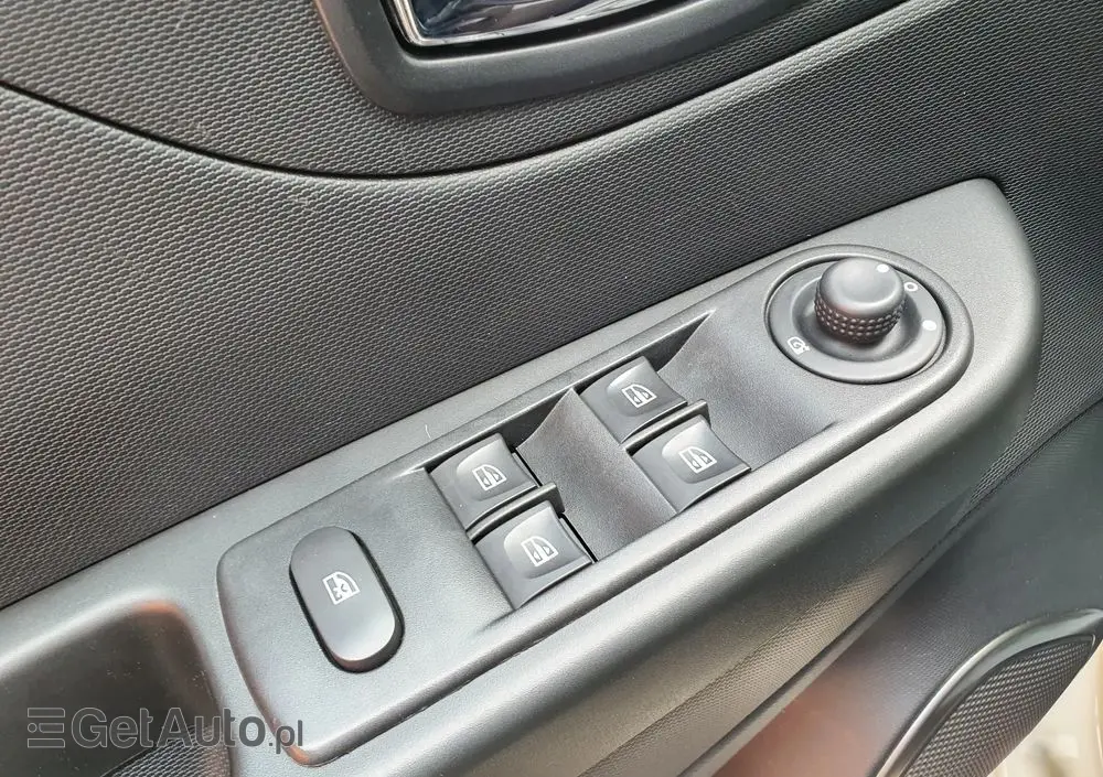 RENAULT Captur ENERGY TCe 120 EDC Dynamique