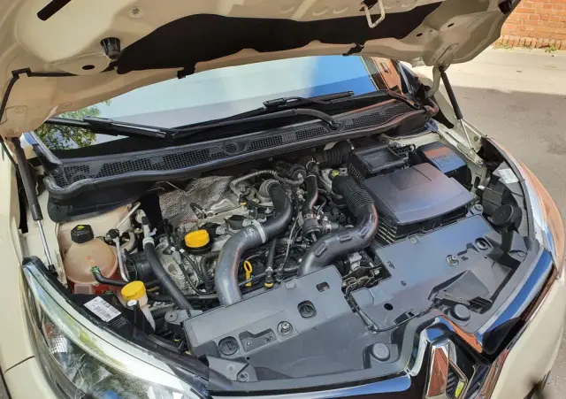 RENAULT Captur ENERGY TCe 120 EDC Dynamique