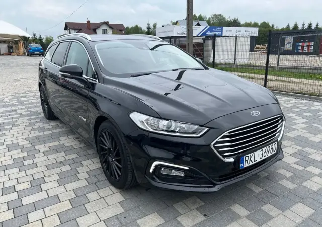 FORD Mondeo Turnier 2.0 Ti-VCT Hybrid Business Edition