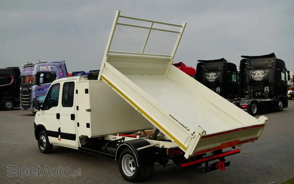 IVECO DAILY 35-130 / WYWROTKA / BRYGADÓWKA - 7 MIEJSC  / BLIŹNIAK / MANUAL / 