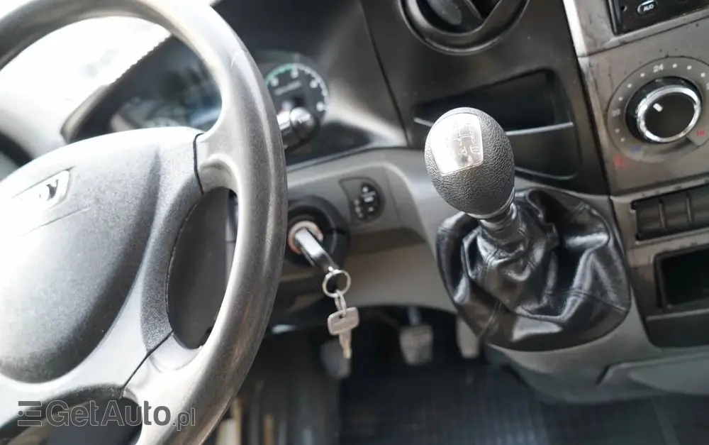 IVECO DAILY 35-130 / WYWROTKA / BRYGADÓWKA - 7 MIEJSC  / BLIŹNIAK / MANUAL / 