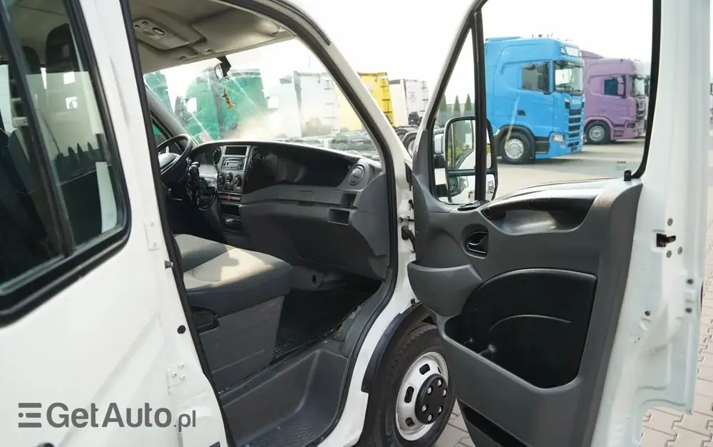 IVECO DAILY 35-130 / WYWROTKA / BRYGADÓWKA - 7 MIEJSC  / BLIŹNIAK / MANUAL / 