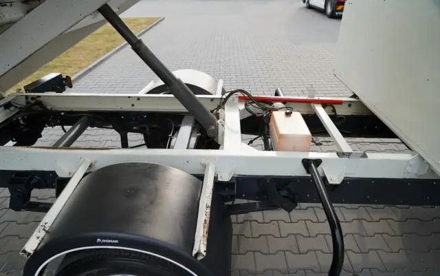 IVECO DAILY 35-130 / WYWROTKA / BRYGADÓWKA - 7 MIEJSC  / BLIŹNIAK / MANUAL / 