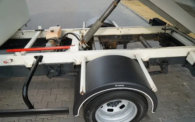 IVECO DAILY 35-130 / WYWROTKA / BRYGADÓWKA - 7 MIEJSC  / BLIŹNIAK / MANUAL / 