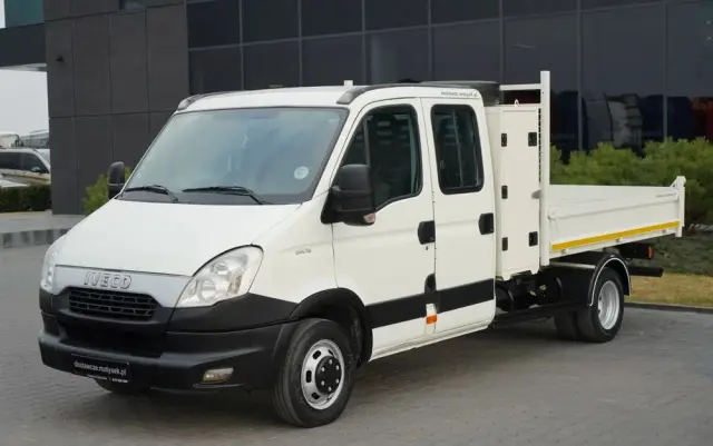 IVECO DAILY 35-130 / WYWROTKA / BRYGADÓWKA - 7 MIEJSC  / BLIŹNIAK / MANUAL / 