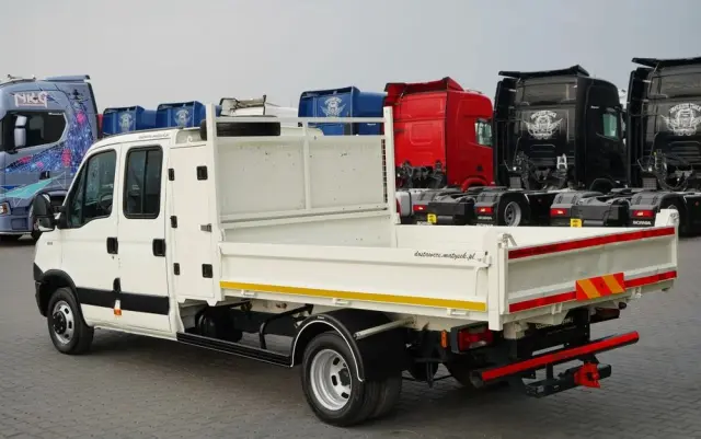 IVECO DAILY 35-130 / WYWROTKA / BRYGADÓWKA - 7 MIEJSC  / BLIŹNIAK / MANUAL / 