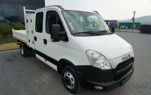 IVECO DAILY 35-130 / WYWROTKA / BRYGADÓWKA - 7 MIEJSC  / BLIŹNIAK / MANUAL / 