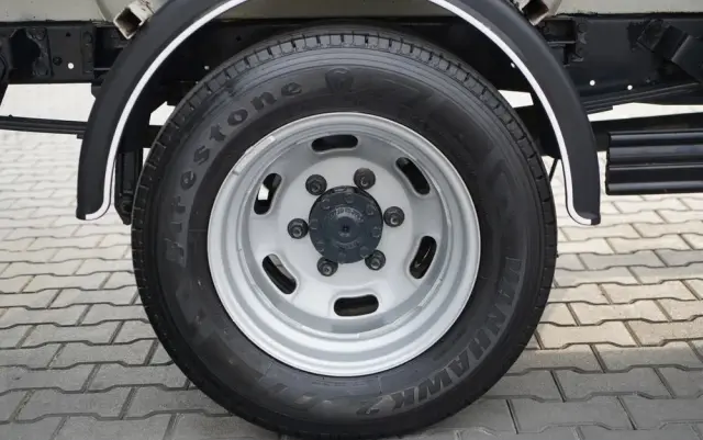 IVECO DAILY 35-130 / WYWROTKA / BRYGADÓWKA - 7 MIEJSC  / BLIŹNIAK / MANUAL / 