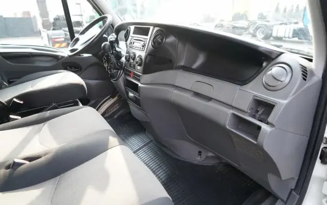 IVECO DAILY 35-130 / WYWROTKA / BRYGADÓWKA - 7 MIEJSC  / BLIŹNIAK / MANUAL / 