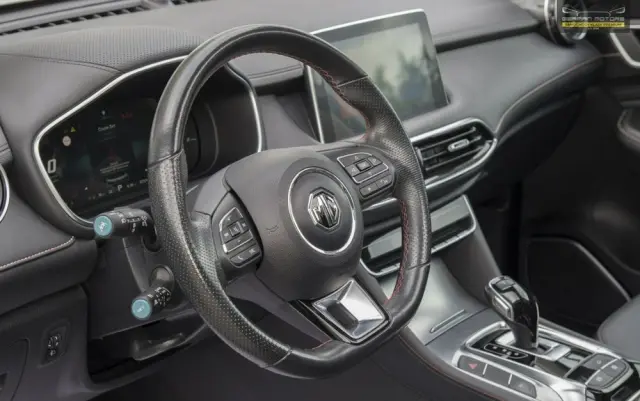 MG EHS 1.5T-GDI PHEV Luxury