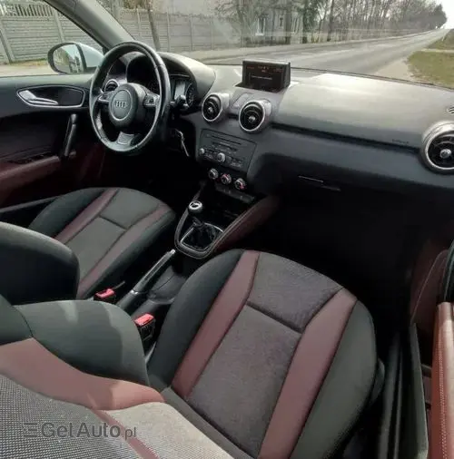 AUDI A1 