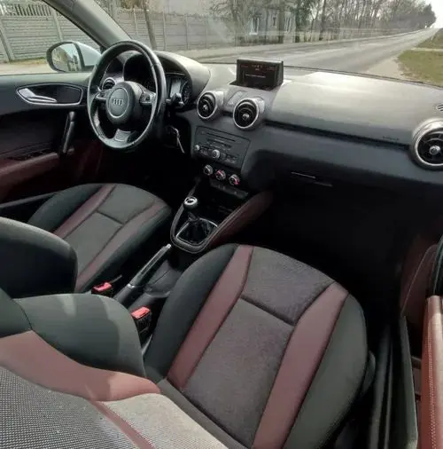 AUDI A1 